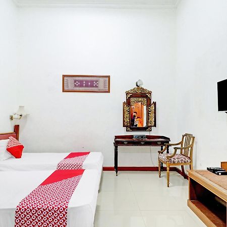 Hotel O Bandung Near Stadion Siliwangi Formerly The Ethnic Hotel Bandung Esterno foto