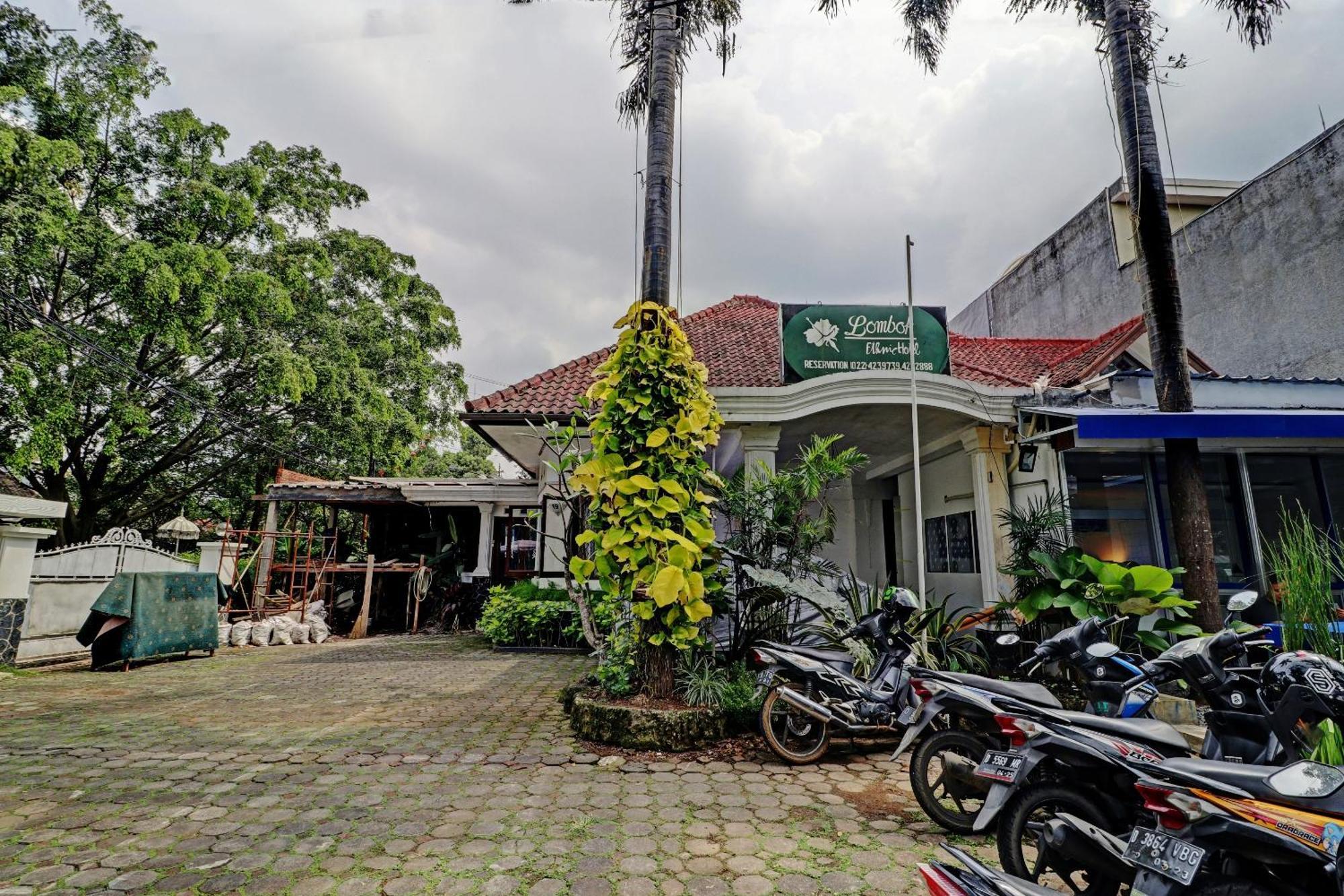 Hotel O Bandung Near Stadion Siliwangi Formerly The Ethnic Hotel Bandung Esterno foto