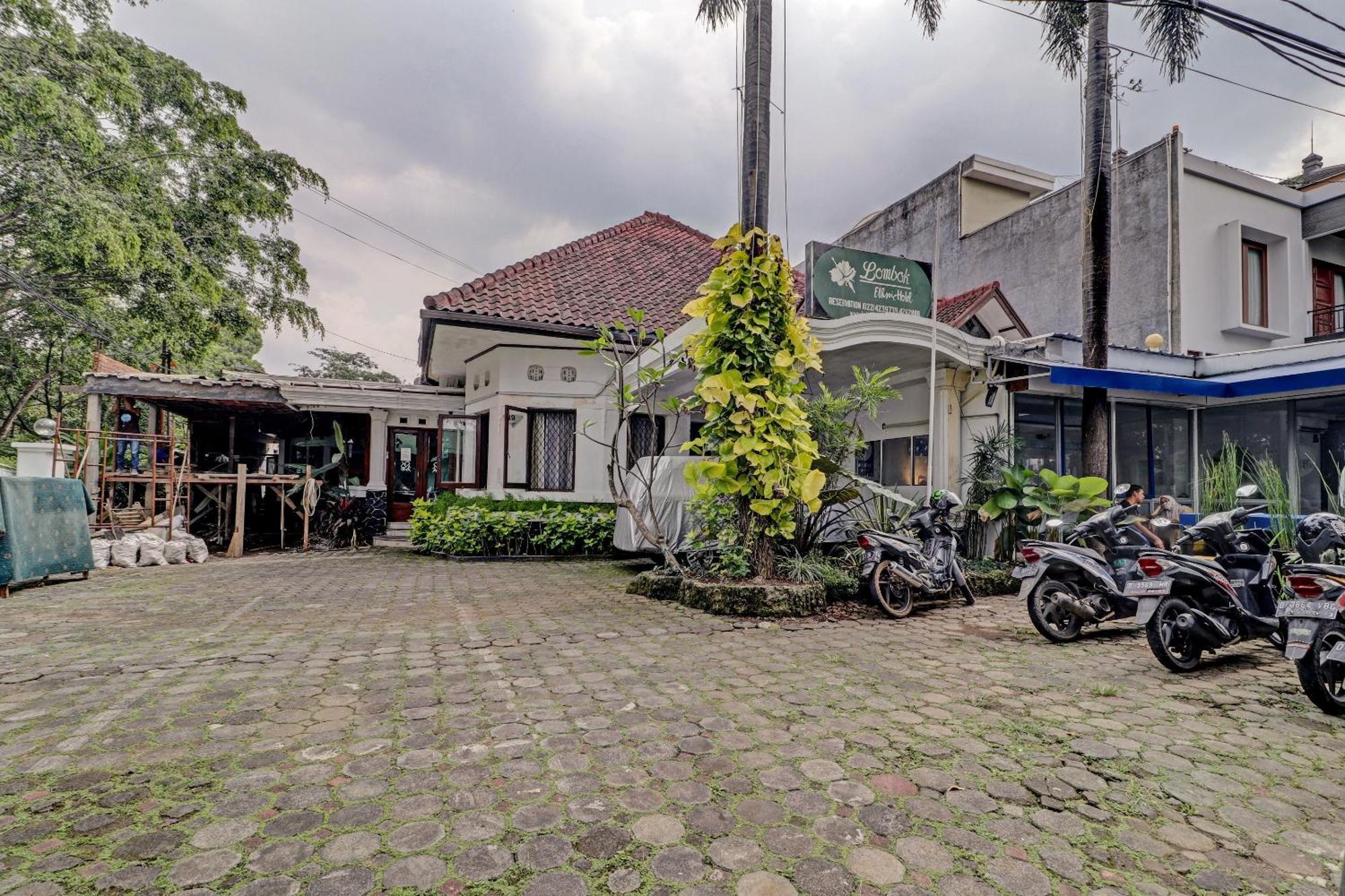 Hotel O Bandung Near Stadion Siliwangi Formerly The Ethnic Hotel Bandung Esterno foto