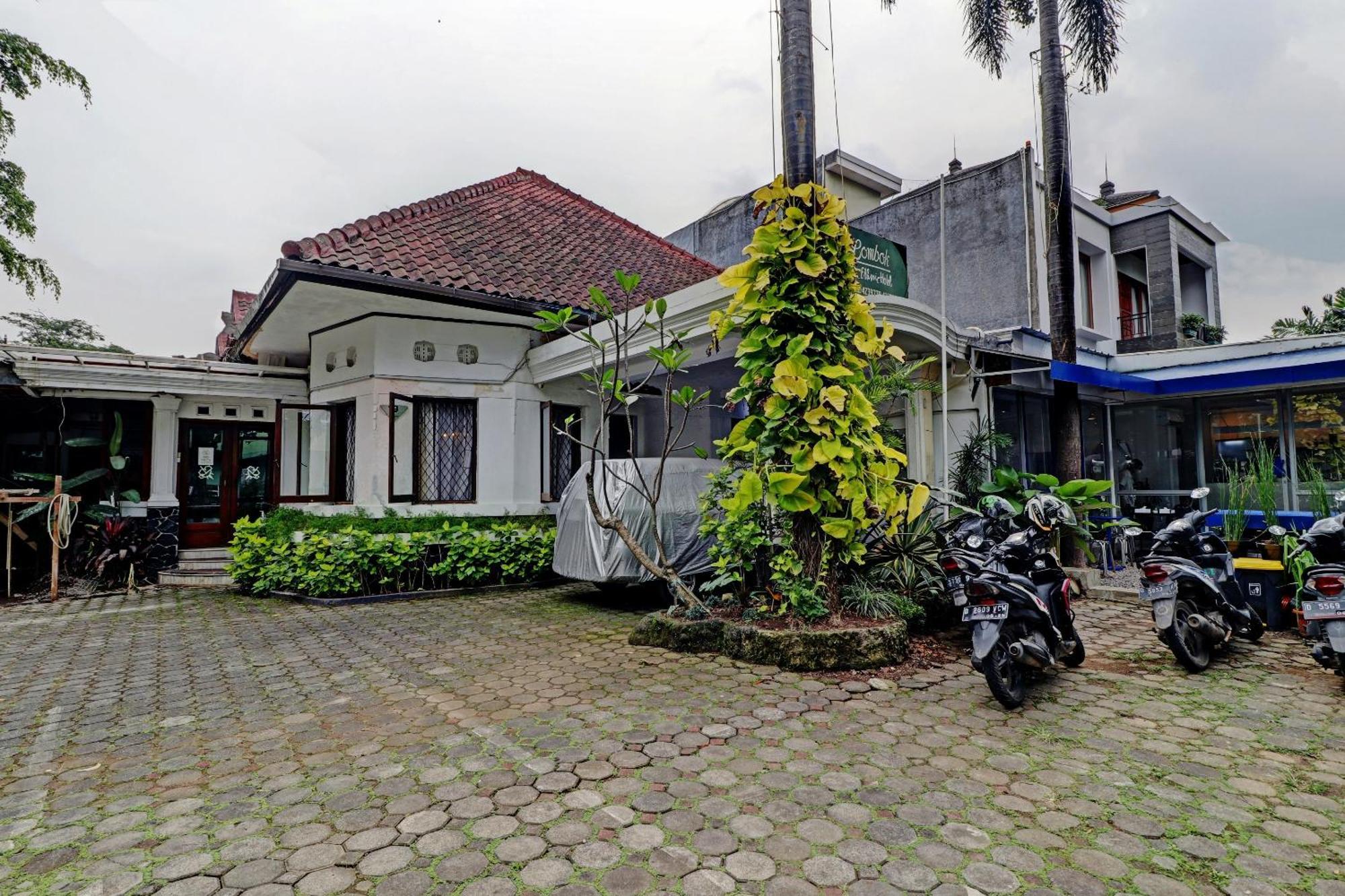 Hotel O Bandung Near Stadion Siliwangi Formerly The Ethnic Hotel Bandung Esterno foto